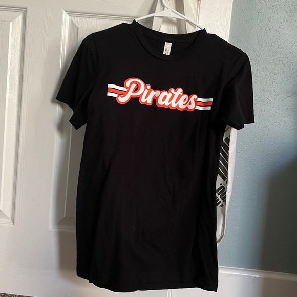 “pirates” tshirt - Picture 1 of 1